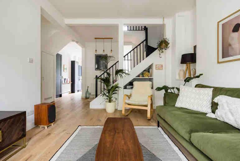 Quiet Stunning 2-bedroom Flat With Private Garden * Londra